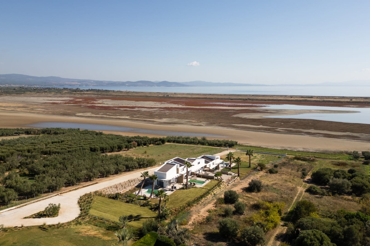 Flamingo Living Suites  Villas