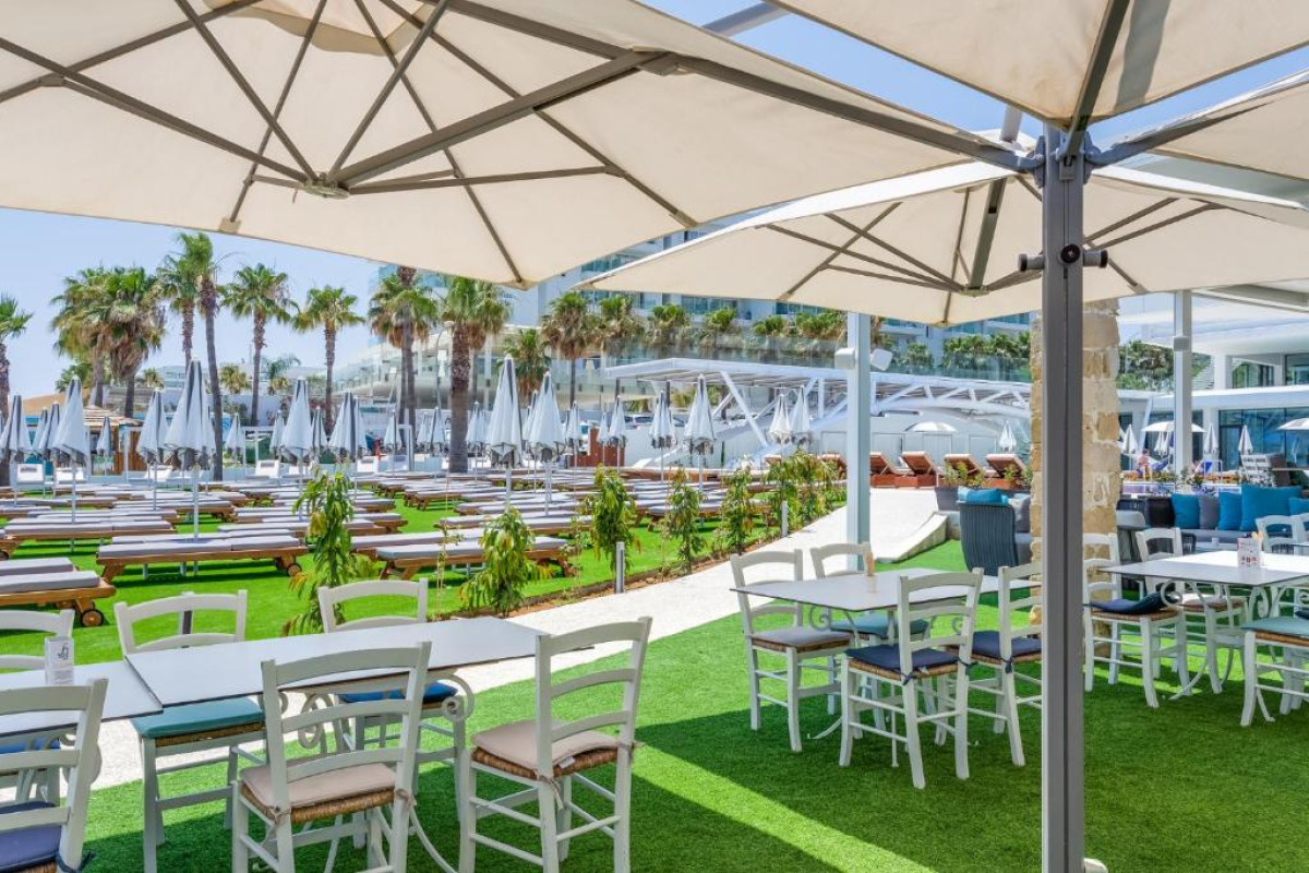 FLAMINGO PARADISE BEACH HOTEL/ ADULTS ONLY
