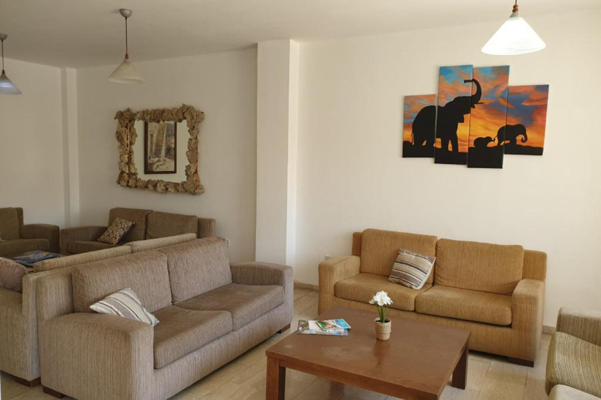 Florea Hotel Apartments
