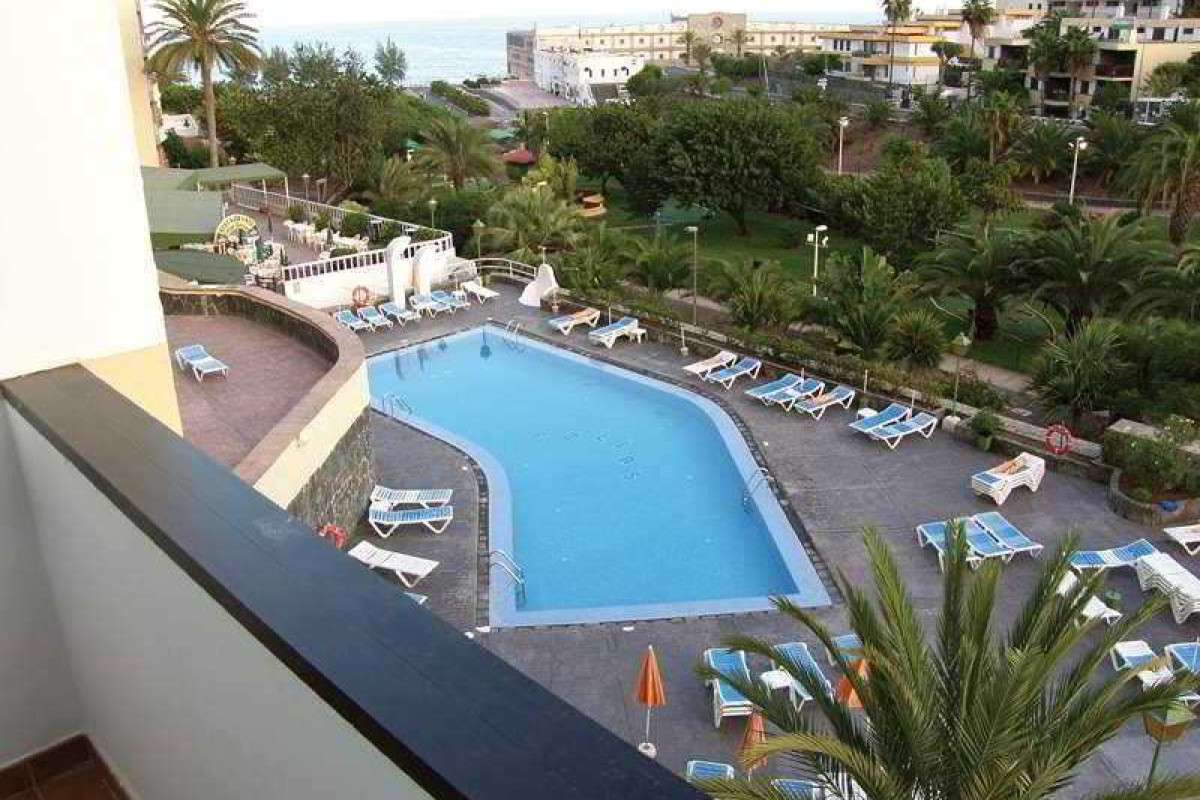 Folias Aparthotel