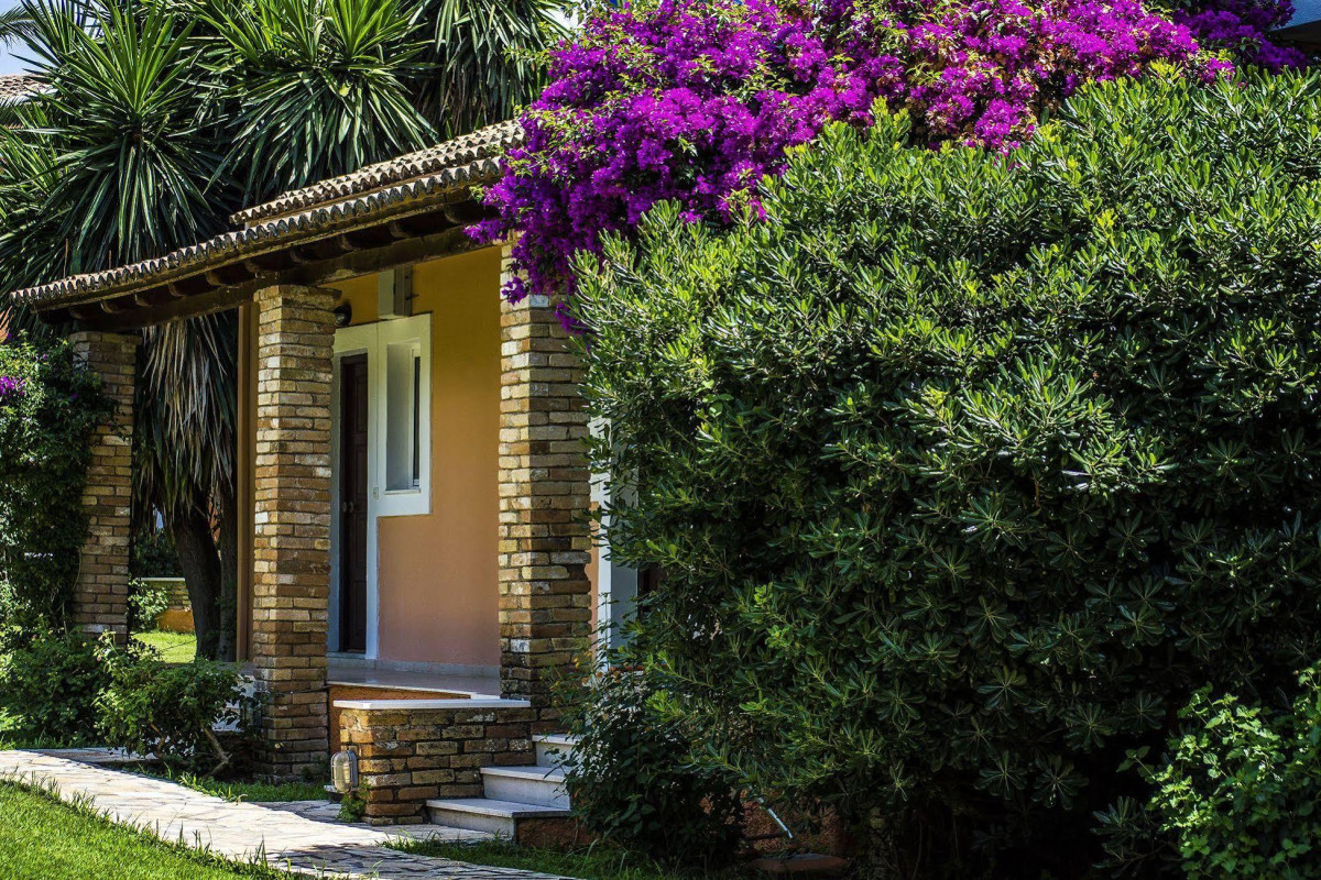 FOLIES CORFU HOTEL APARTMENTS