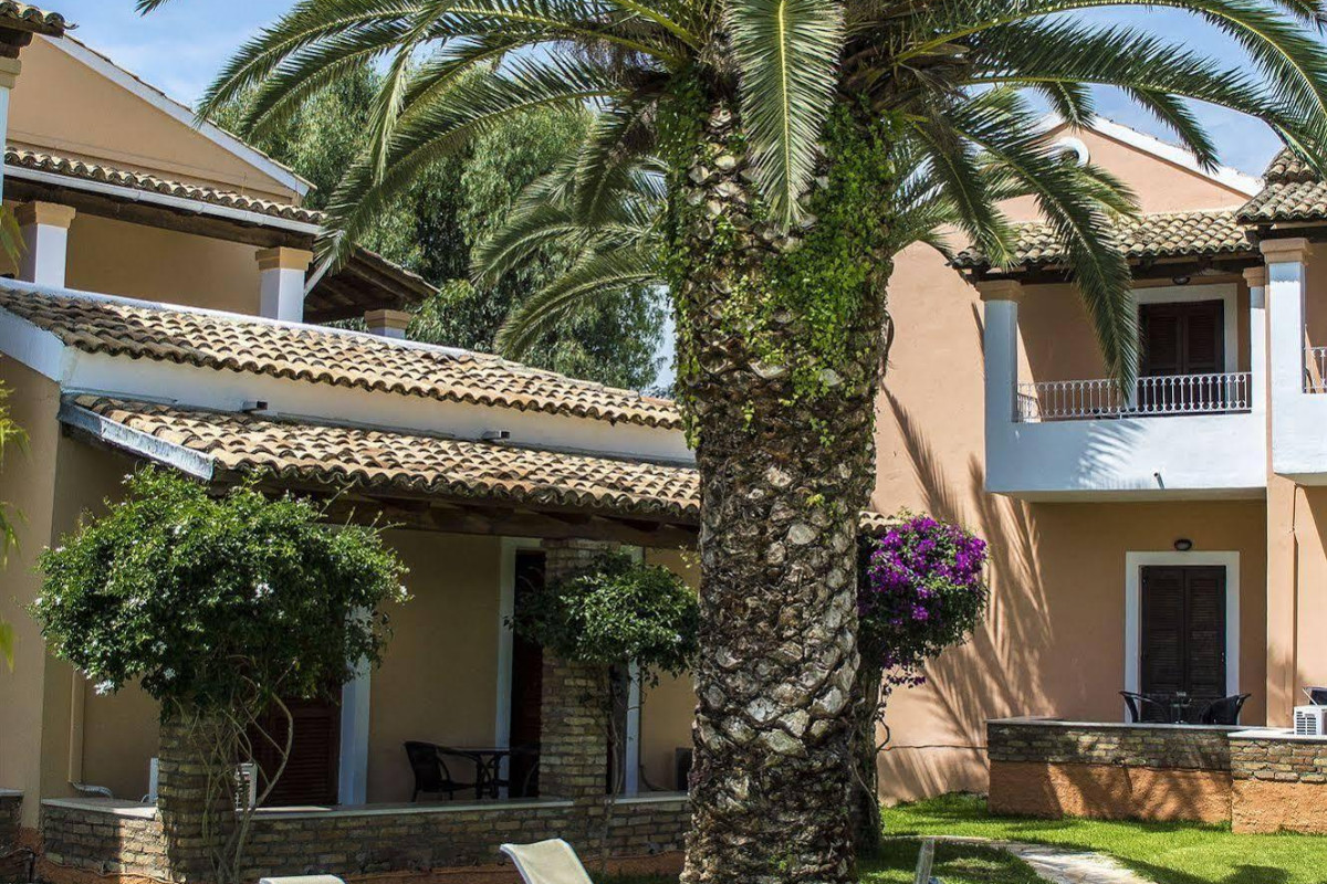 FOLIES CORFU HOTEL APARTMENTS