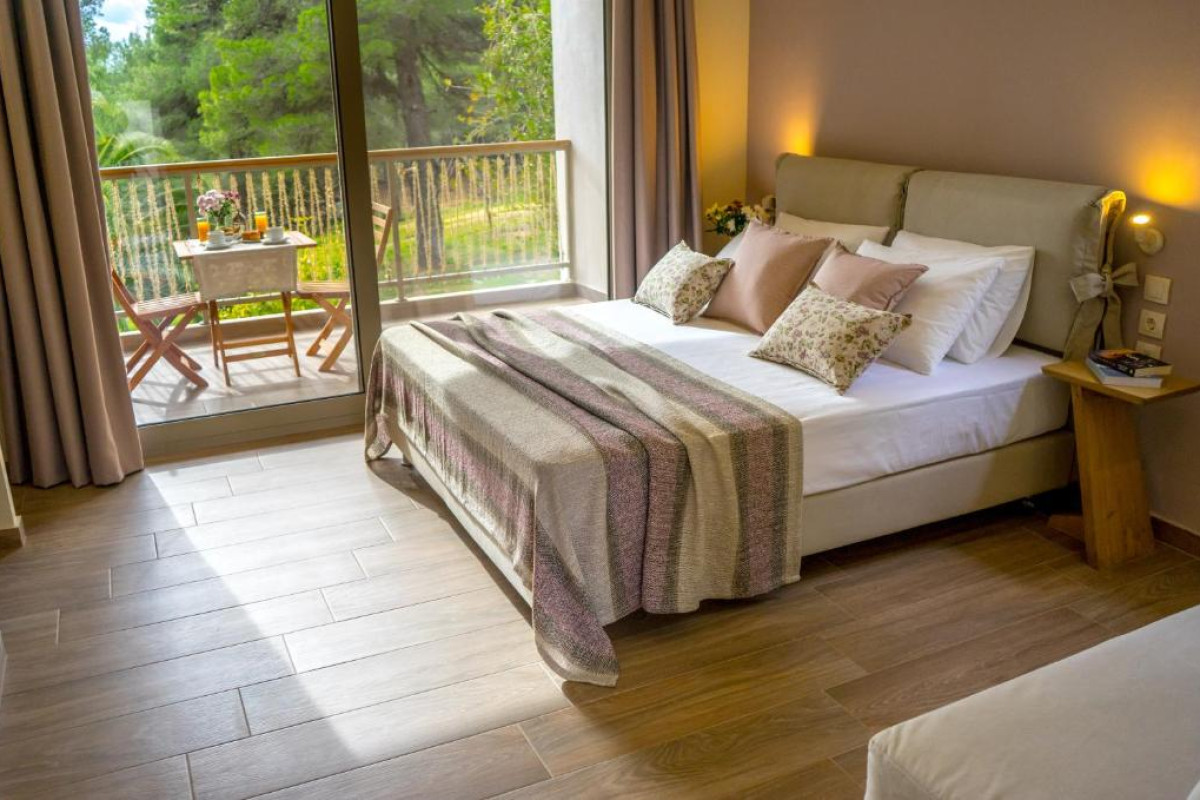 Forest Resort Suites Skiathos