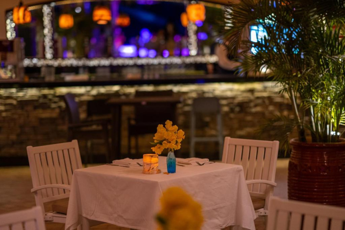 Fort Arabesque - The West Bay (Adults Only 16+)