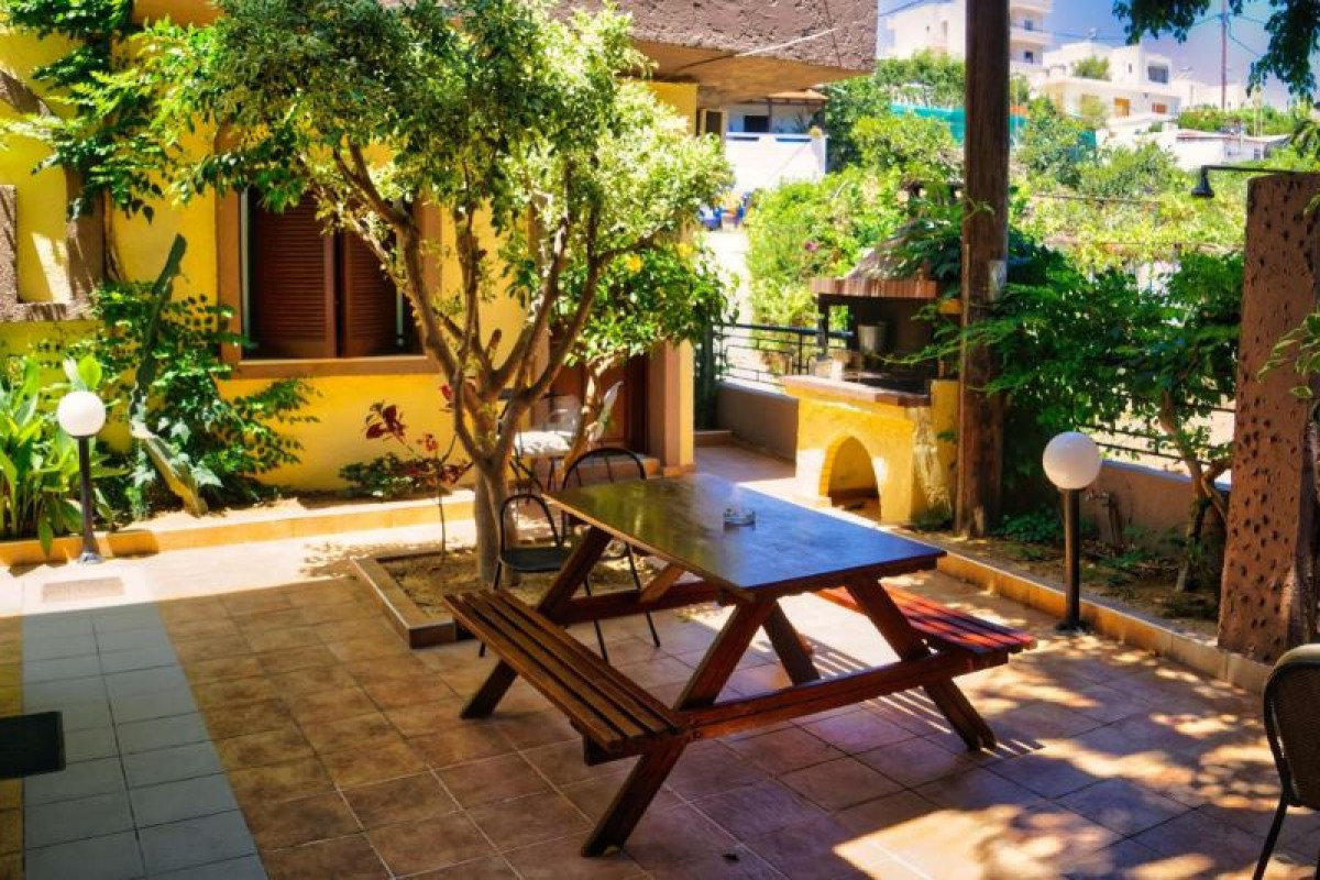 FOTOULA STUDIOS