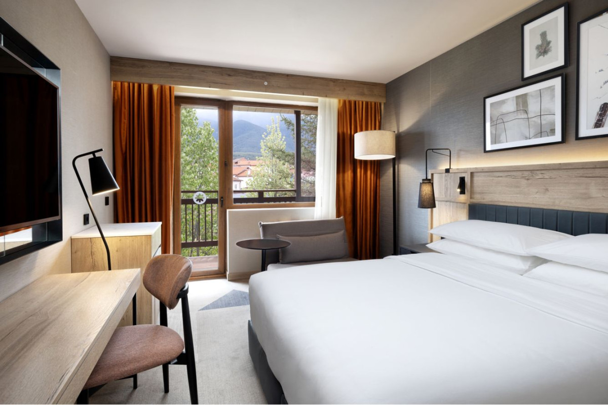 FOUR POINTS BY SHERATON