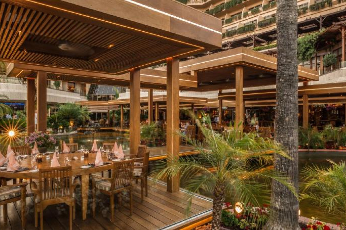 Four Seasons Hotel