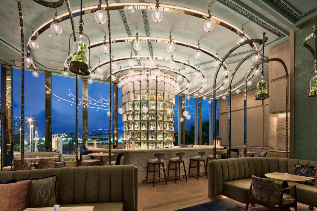 Four Seasons Hotel Hong Kong