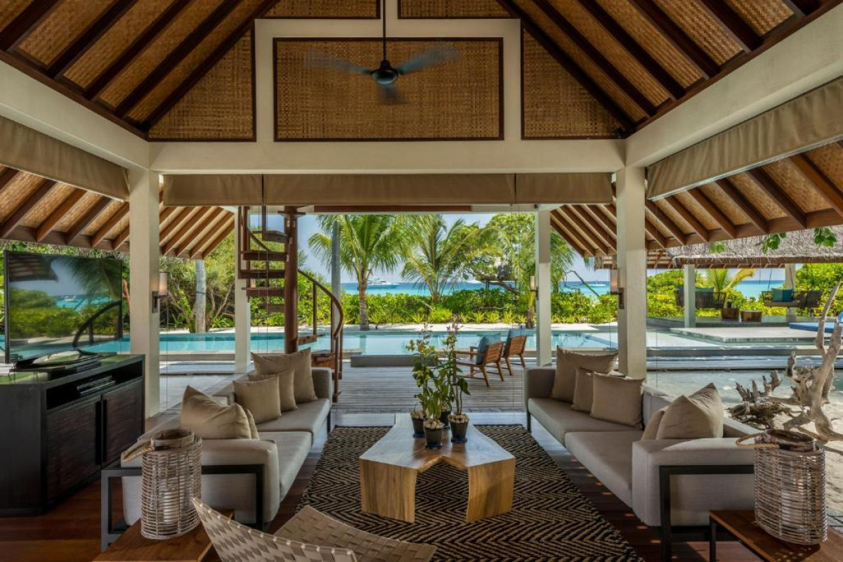 Four Seasons at Landaa Giraavaru Resort Maldives