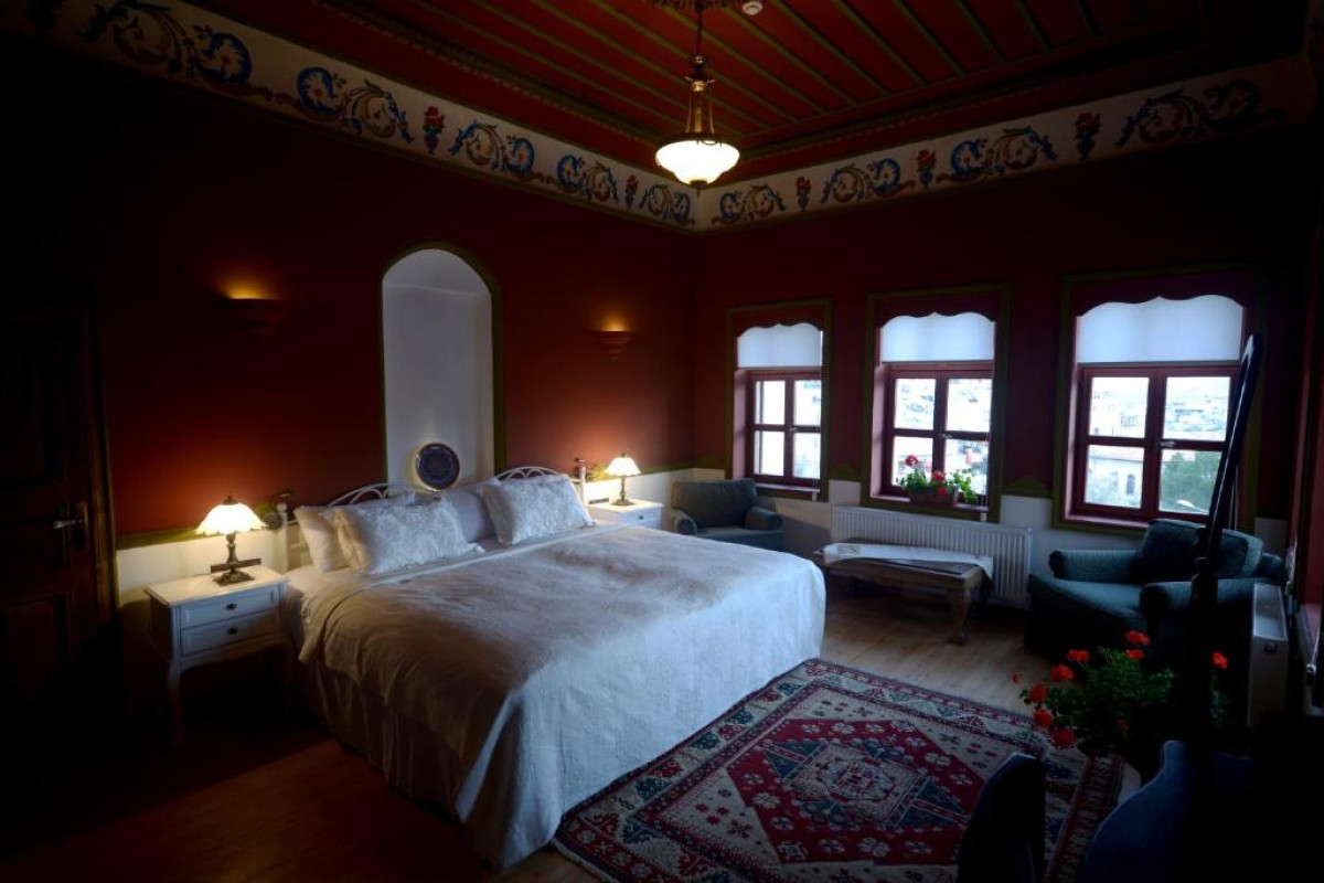 Fresco Cave Suites