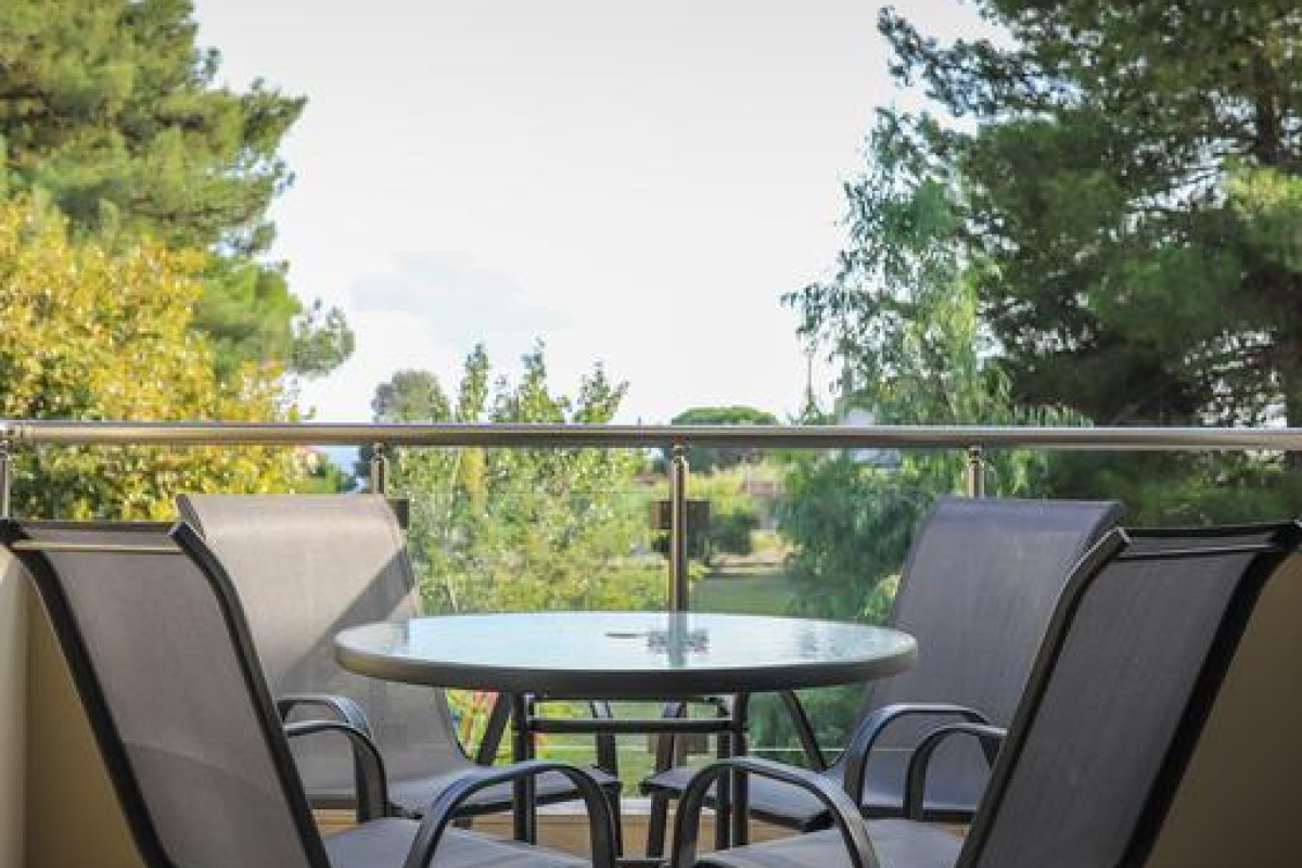 G Mare Studios And Apartments