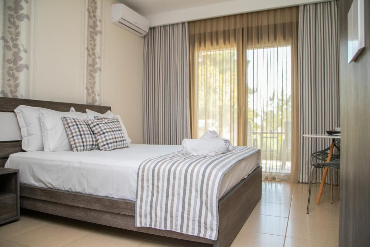 G Mare Studios And Apartments