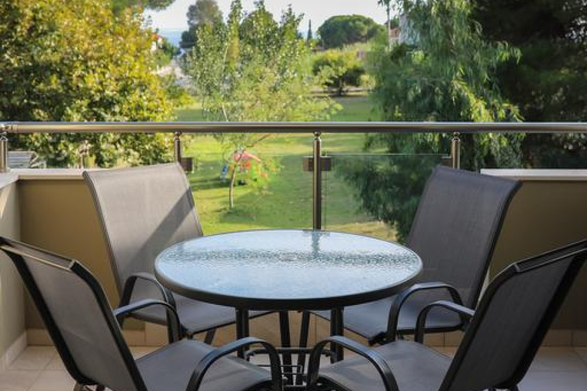 G Mare Studios And Apartments