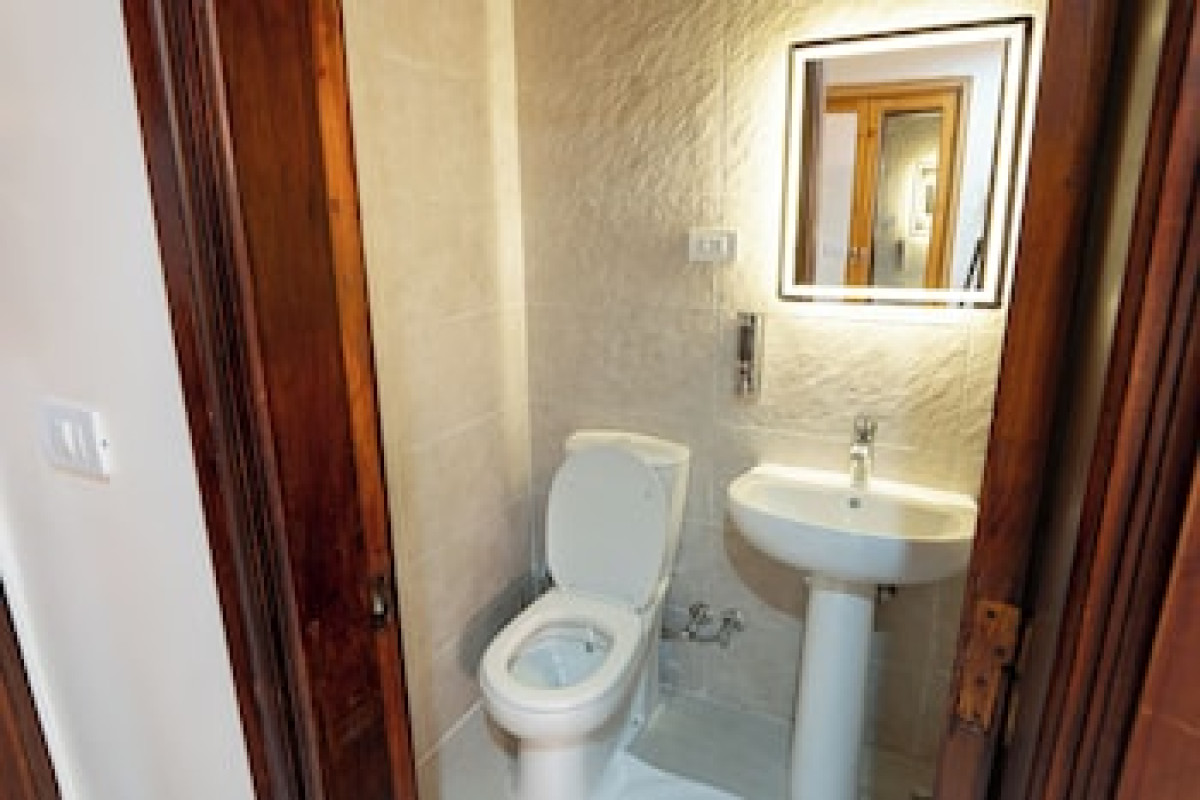 GADDIS HOTEL SUITES AND APARTMENTS