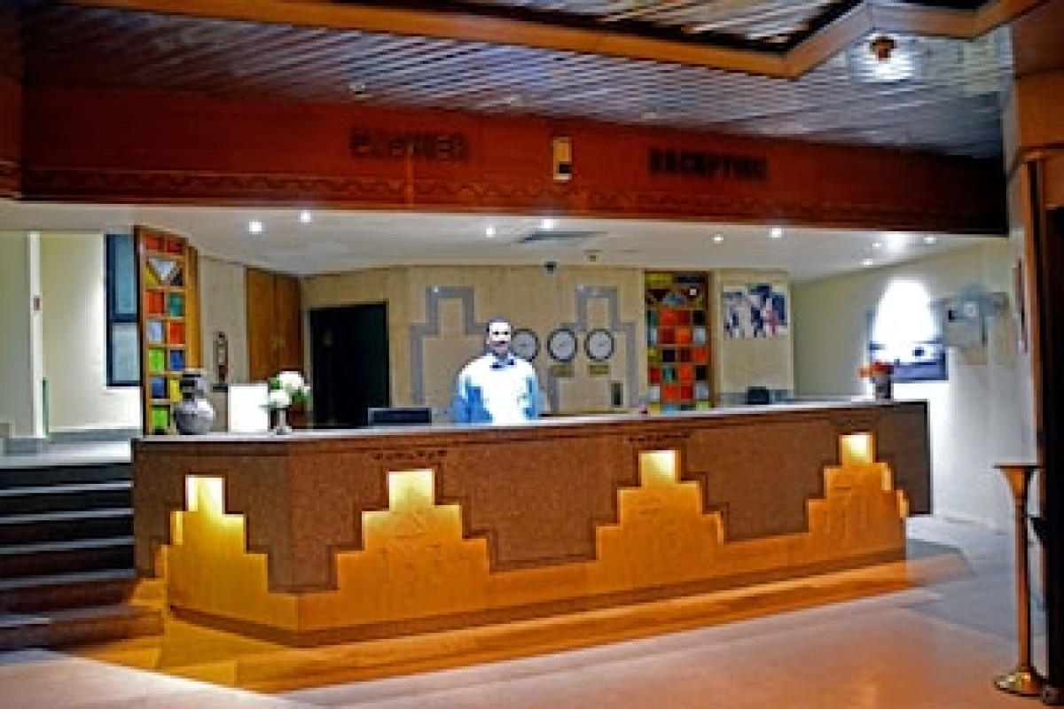 GADDIS HOTEL SUITES AND APARTMENTS