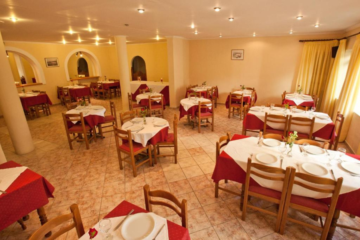 Galaxias & Eyan Hotel