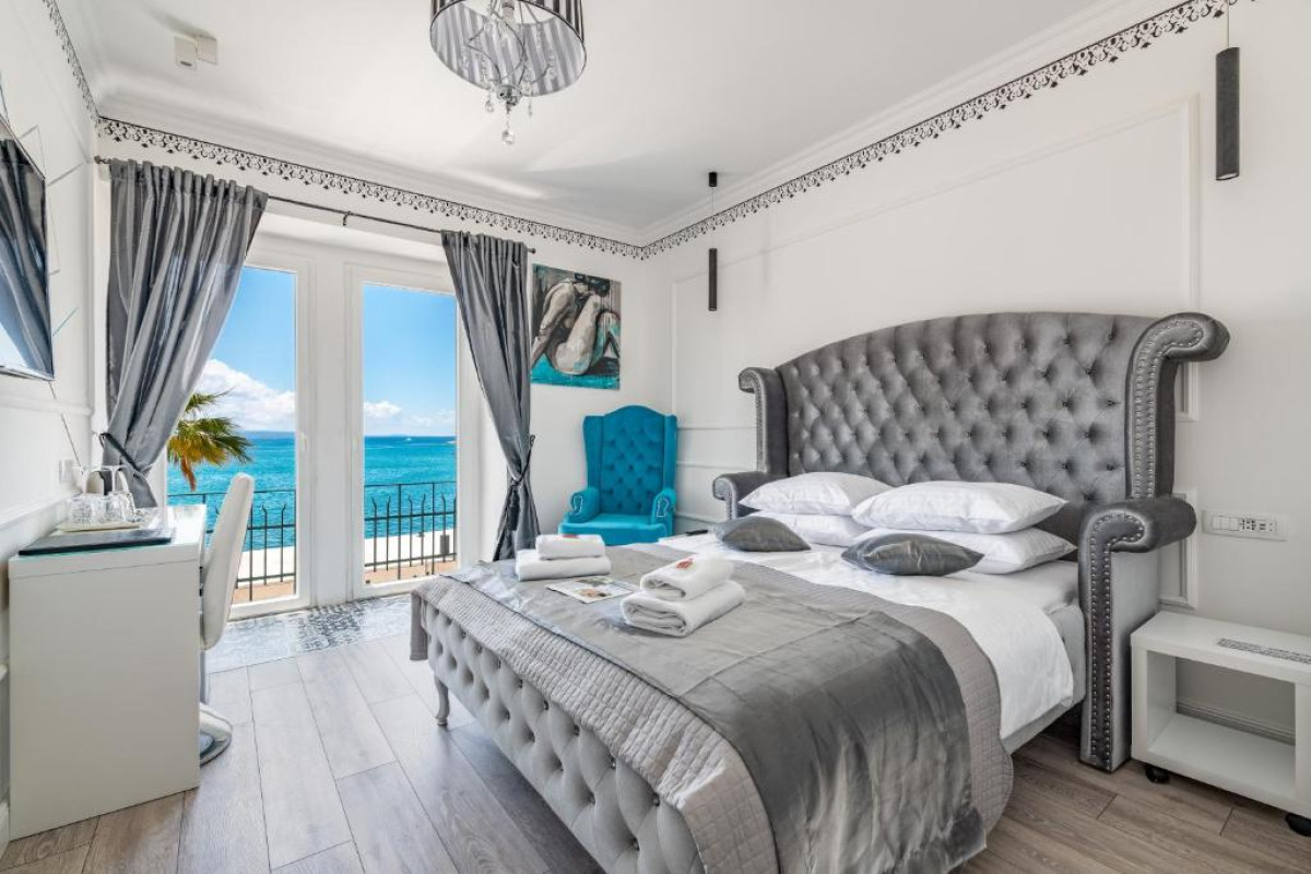 Galeria Valeria Seaside Downtown - MAG Quaint & Elegant Boutique Hotels