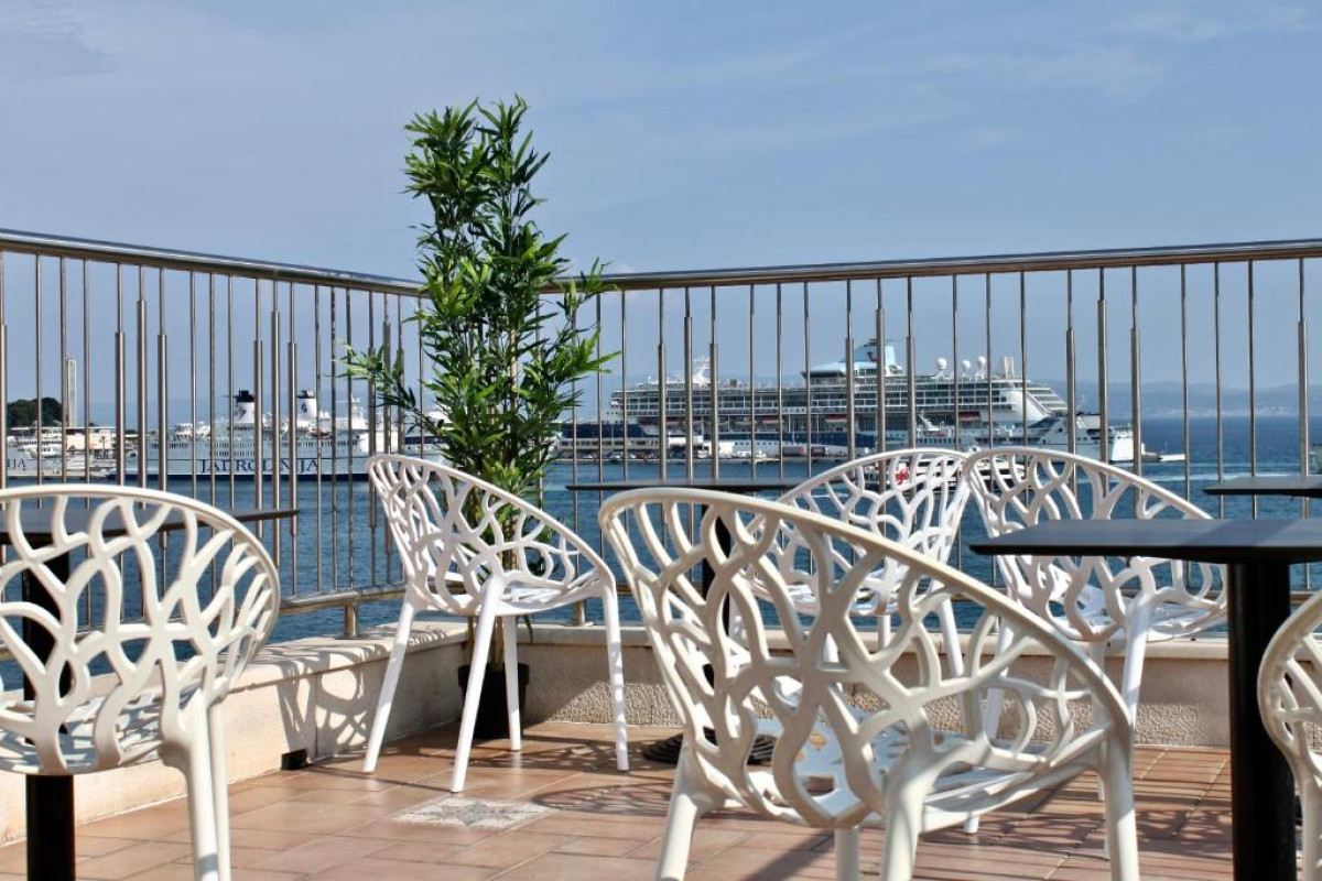 Galeria Valeria Seaside Downtown - MAG Quaint & Elegant Boutique Hotels