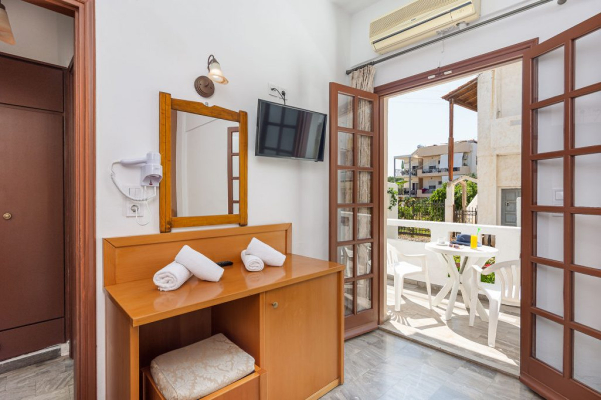 Galini Apartments & Studios
