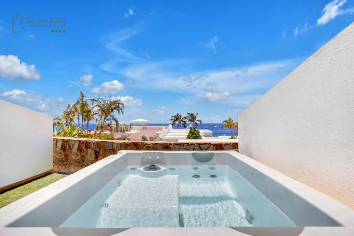 Garden and Sea Boutique Lodging by Livvo Apartamentos