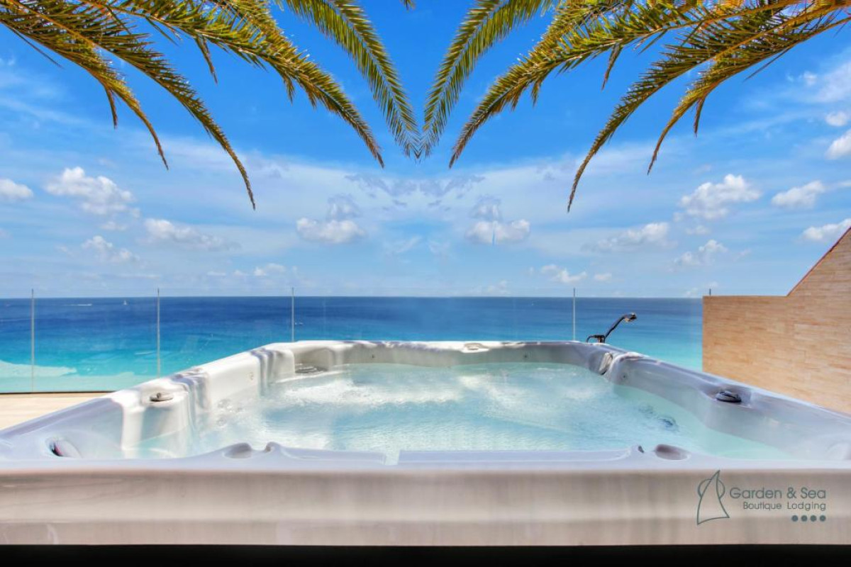 Garden and Sea Boutique Lodging by Livvo Apartamentos