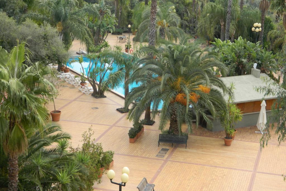 Garden Hotel