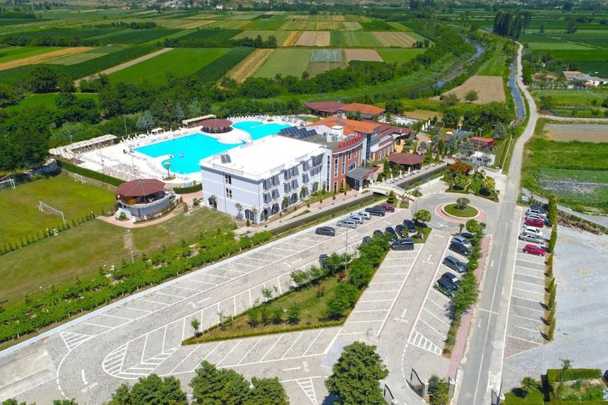 Gardenland Resort