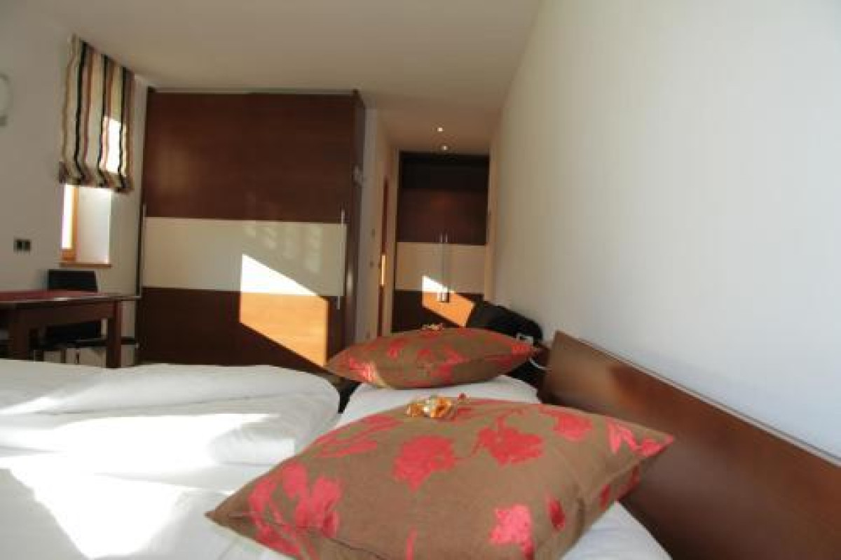 Garni - Hotel Am Burghuegel
