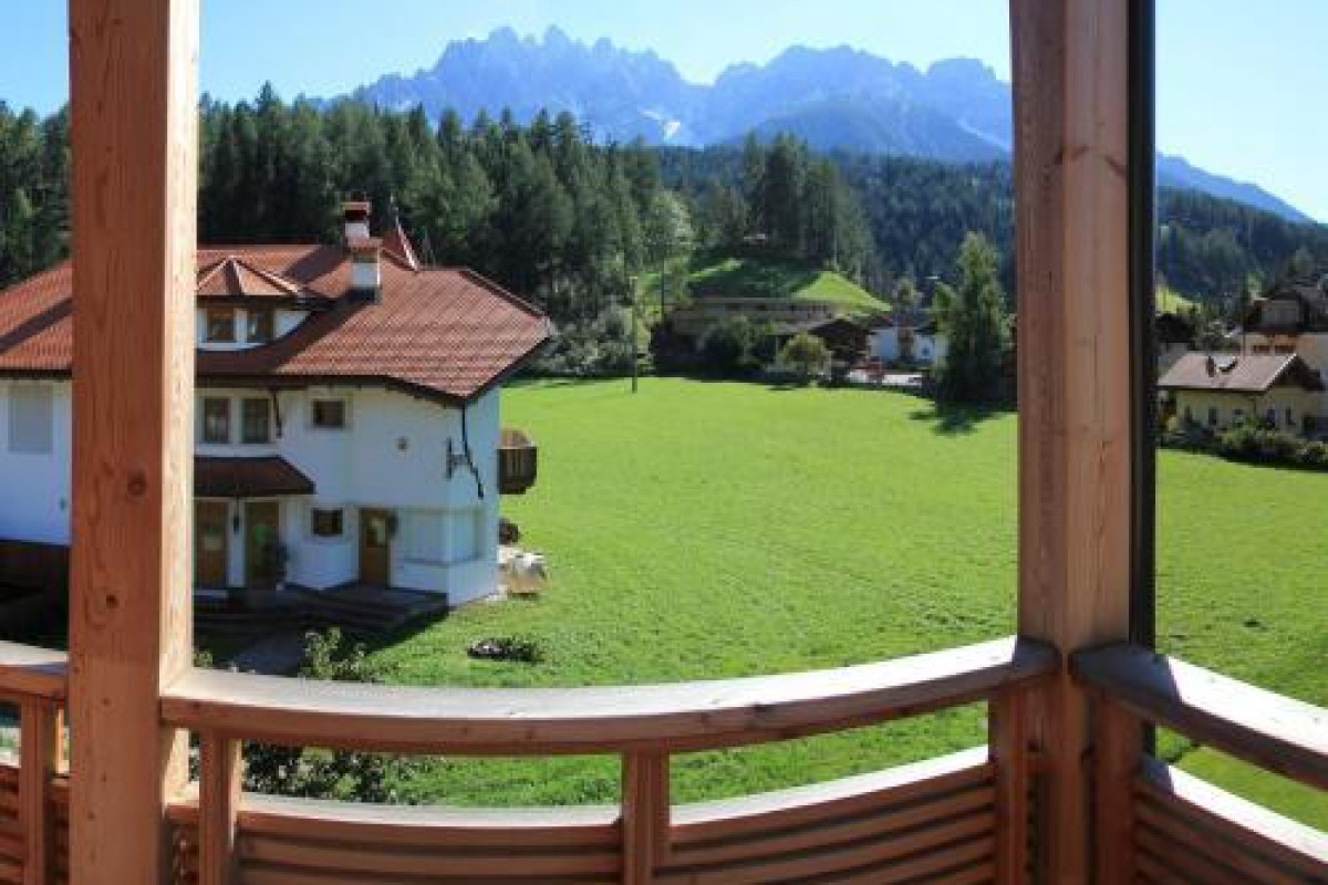 Garni - Hotel Am Burghuegel
