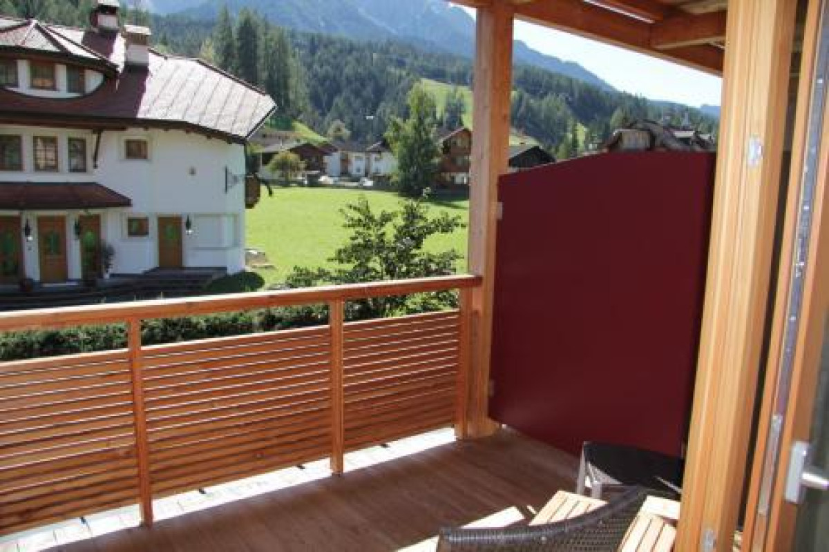 Garni - Hotel Am Burghuegel