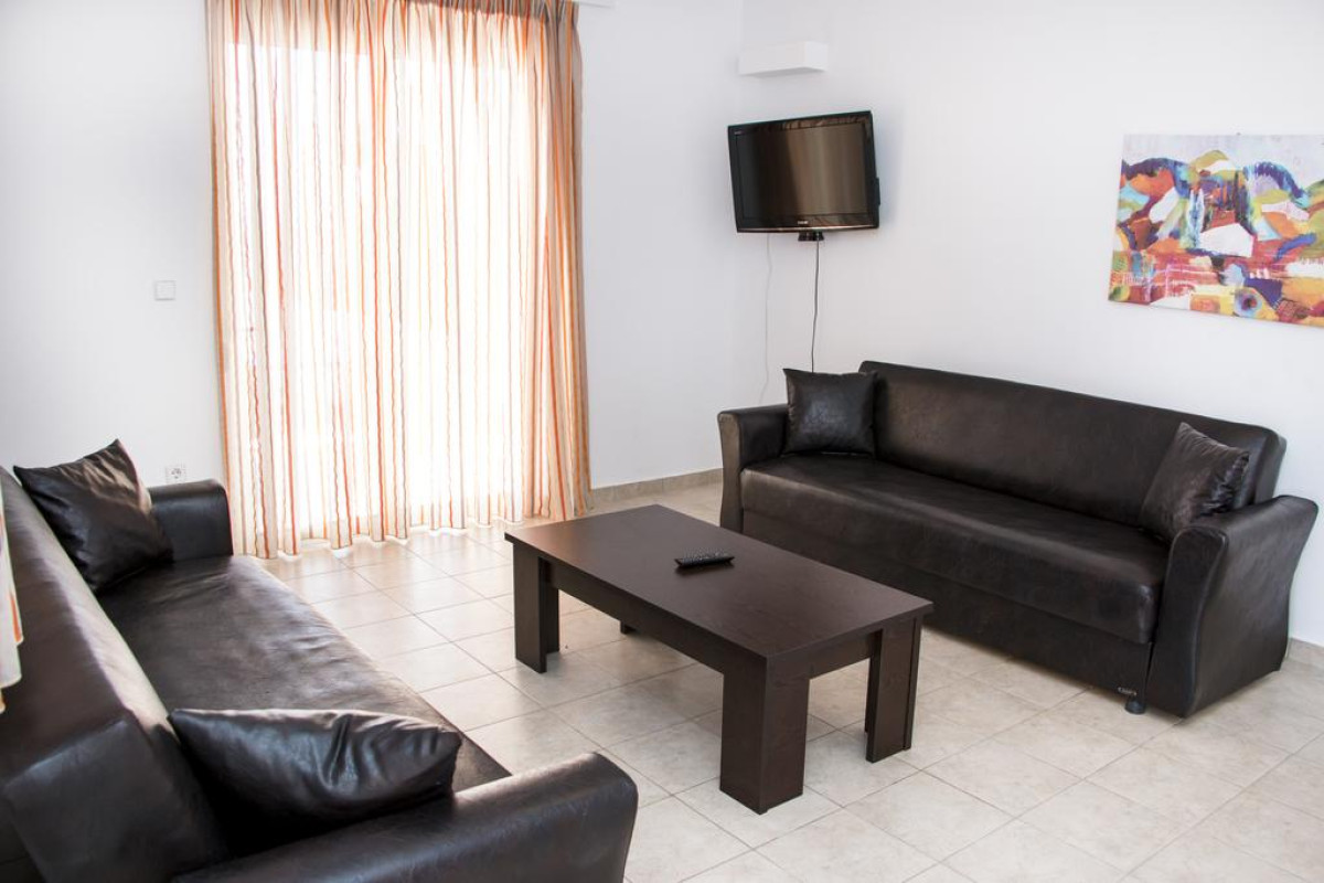 GENNADI GARDENS APARTMENTS