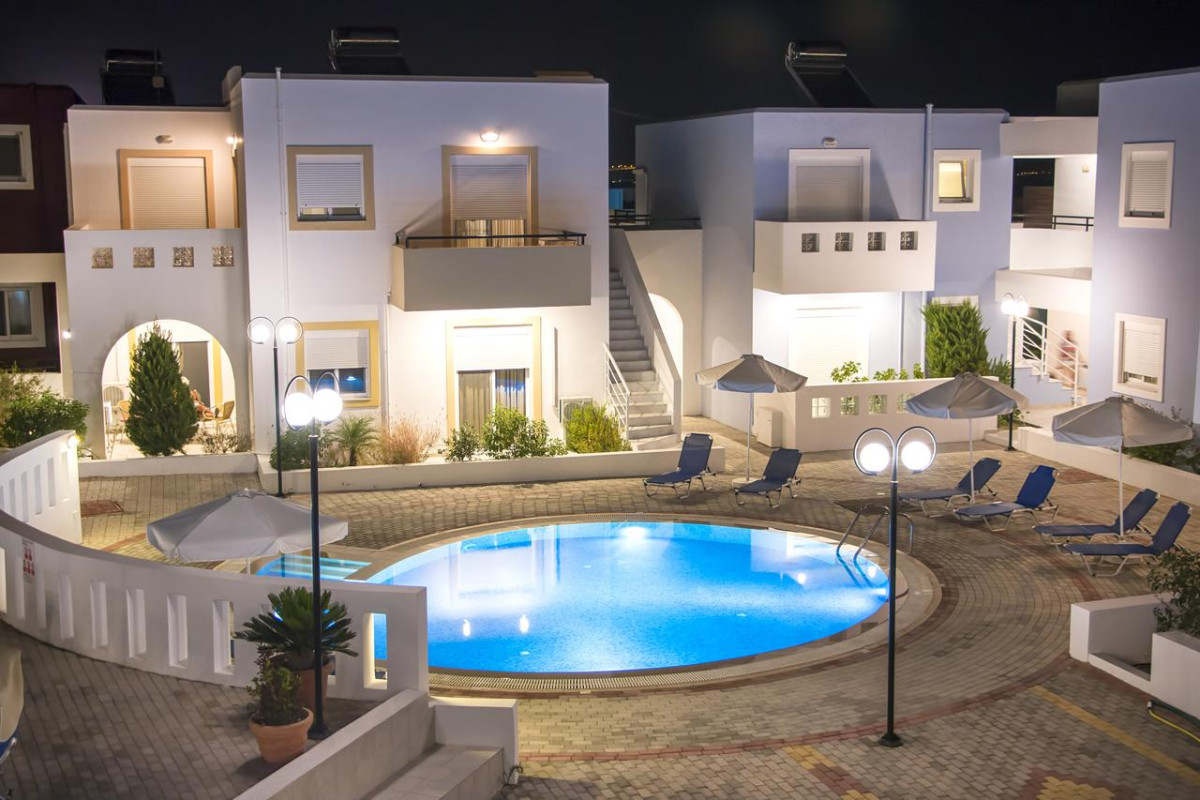 GENNADI GARDENS APARTMENTS