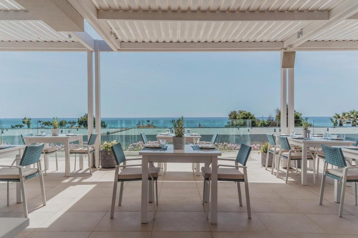 GENNADI GRAND RESORT