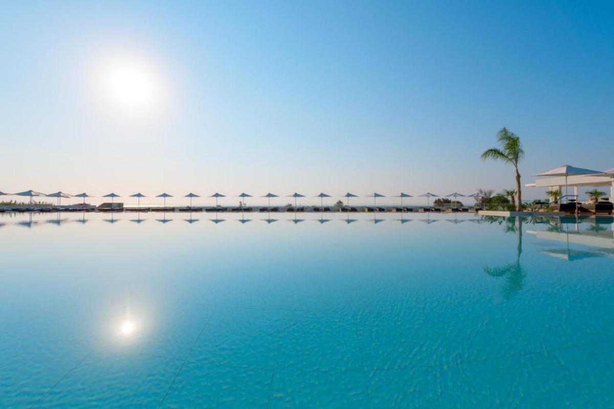 GENNADI GRAND RESORT