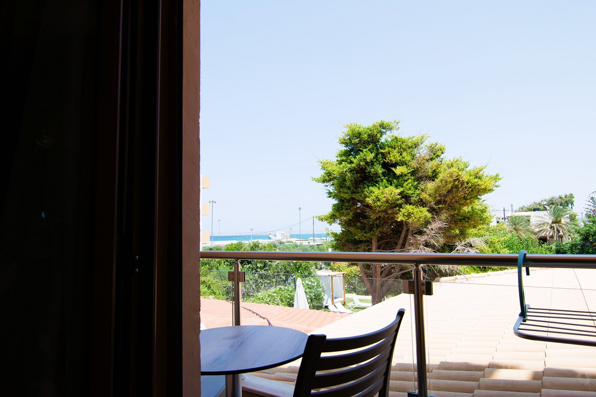 GEORGIAS GARDEN HOTEL