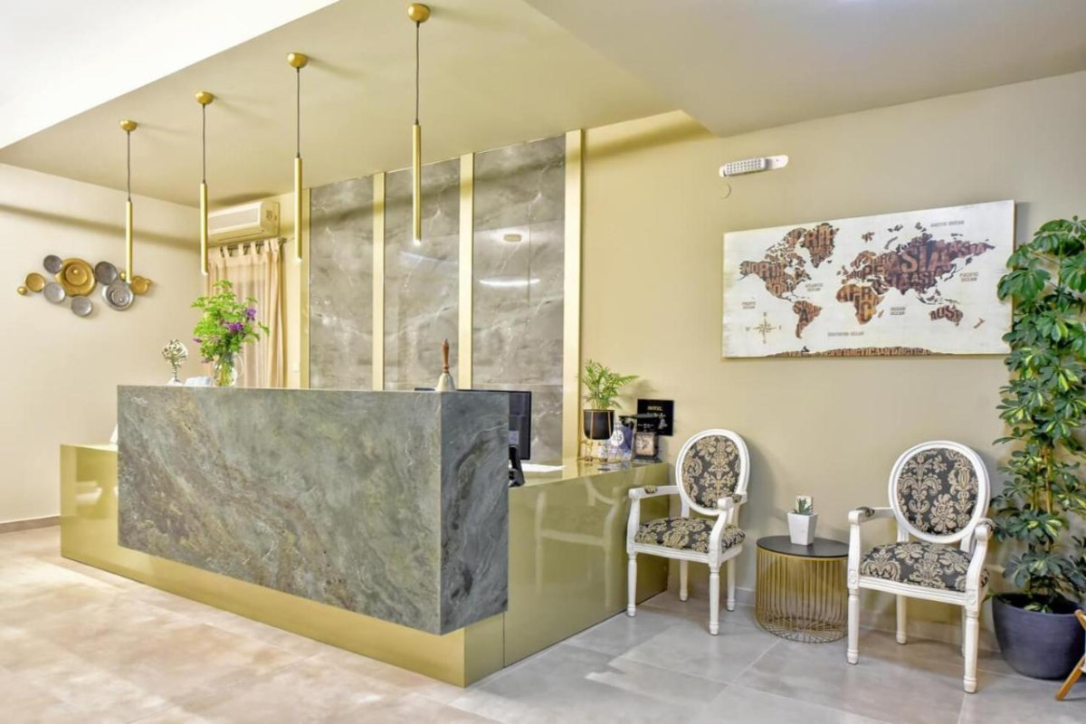 GEORGIAS GARDEN HOTEL