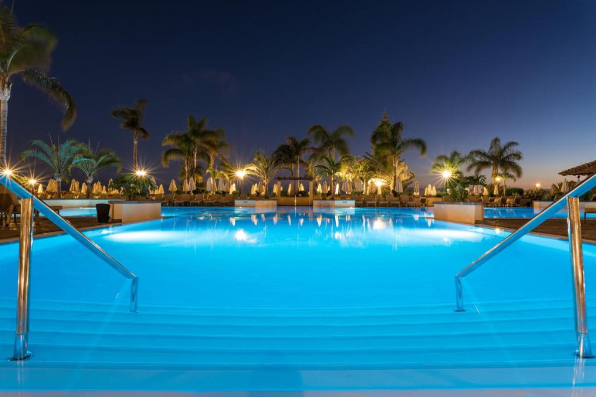 Hotel GF Gran Costa Adeje