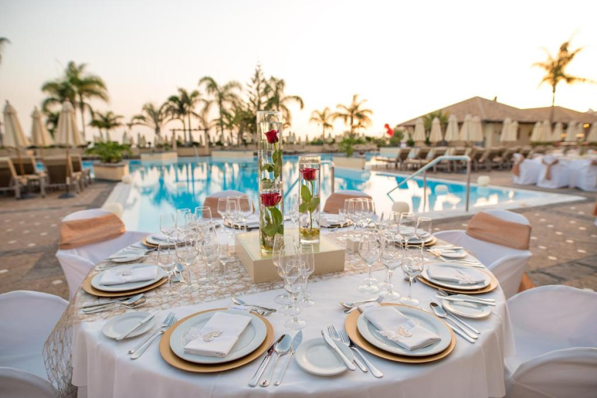 Hotel GF Gran Costa Adeje