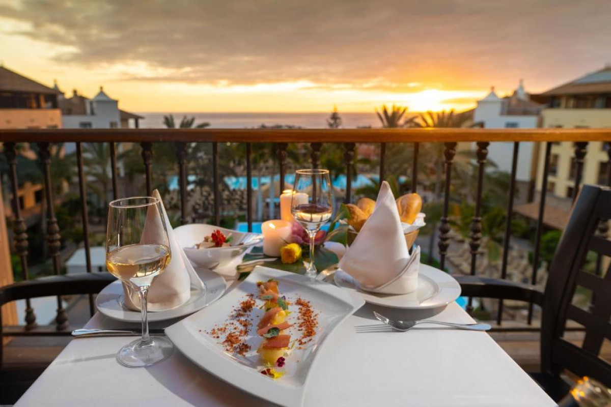 Hotel GF Gran Costa Adeje