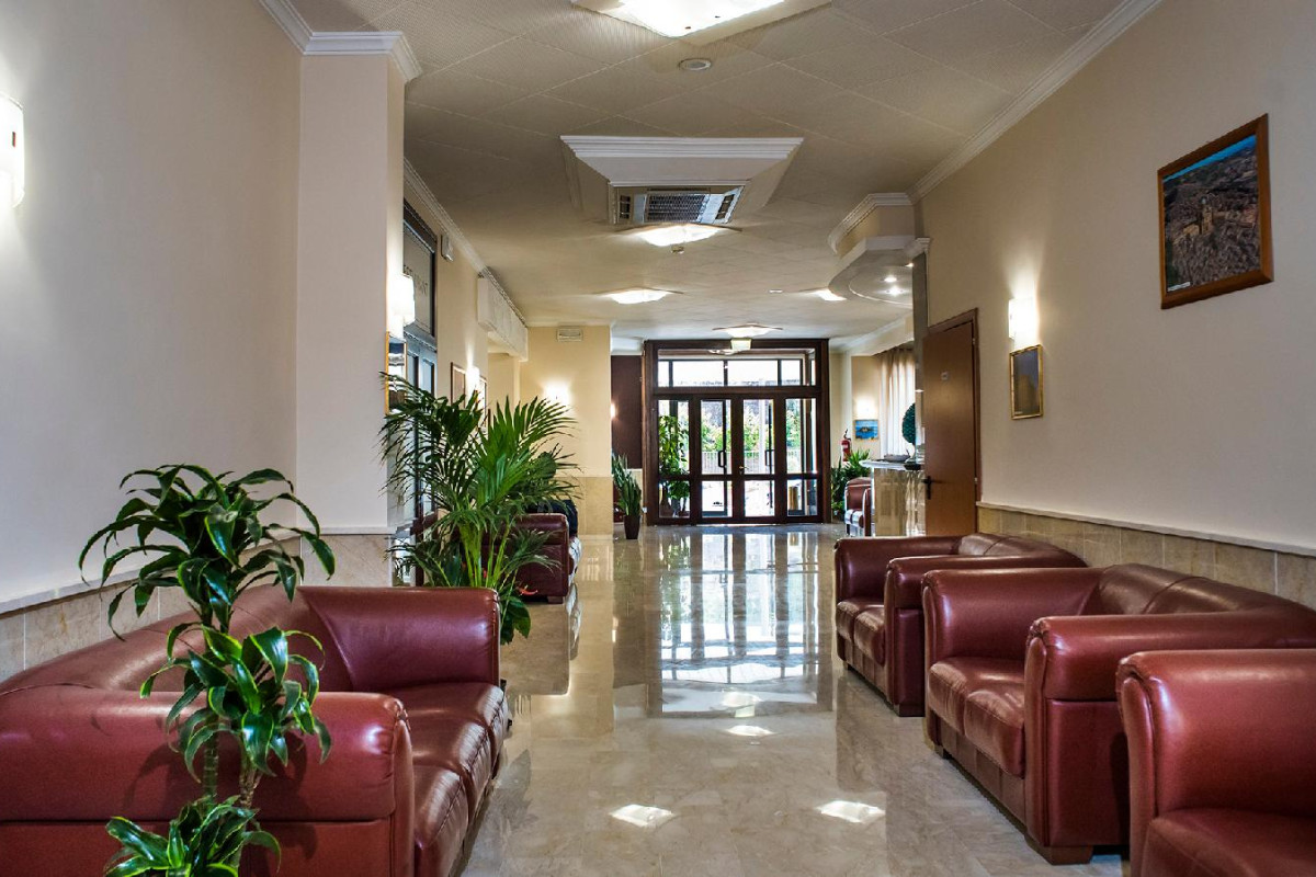 Gh Hotel & Restaurant