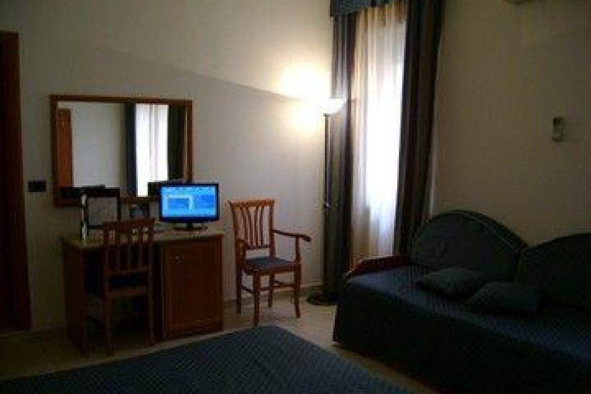 Gh Hotel & Restaurant