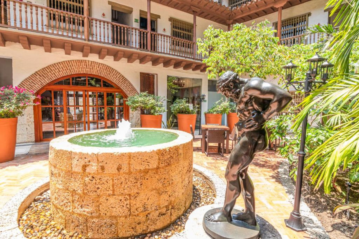 GHL Collection Armería Real Hotel