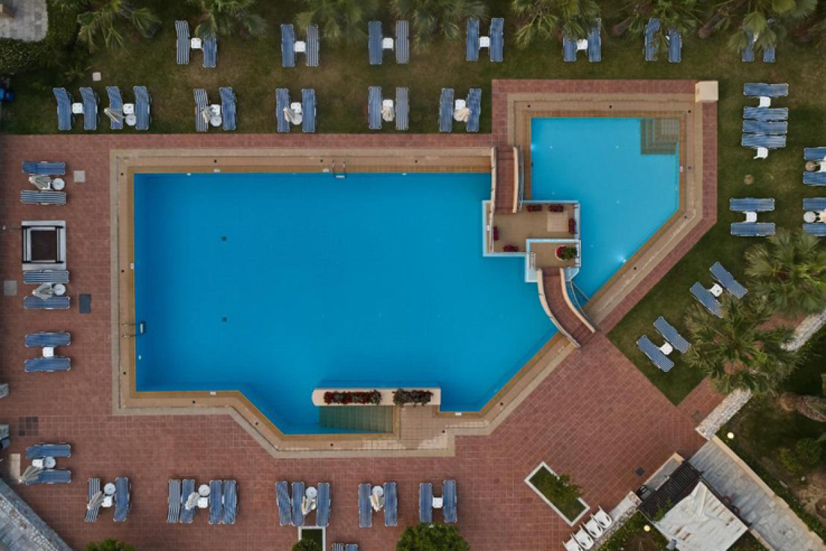 GIANNOULIS SANTA MARINA BEACH RESORT