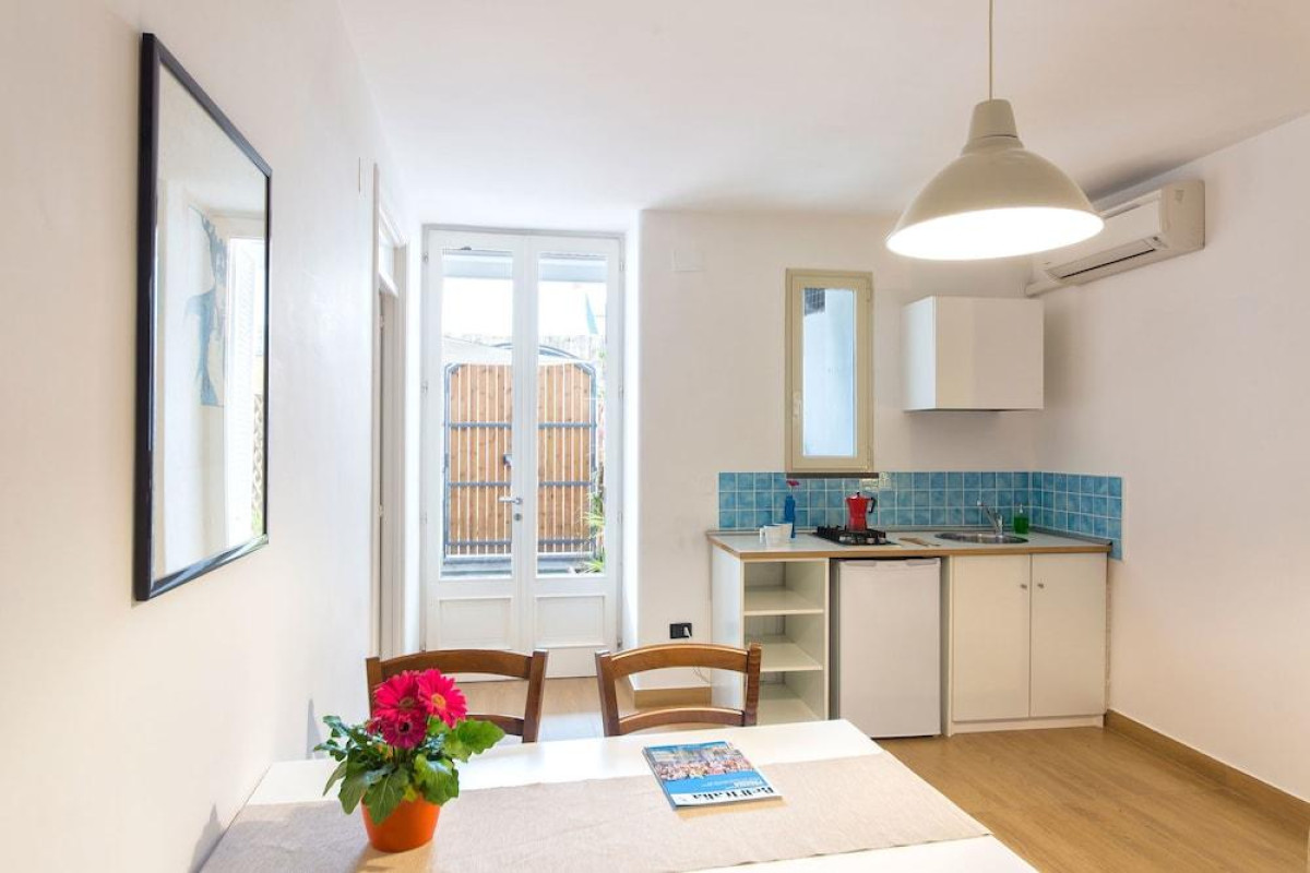 Gioia 13 Apartments & Rooms