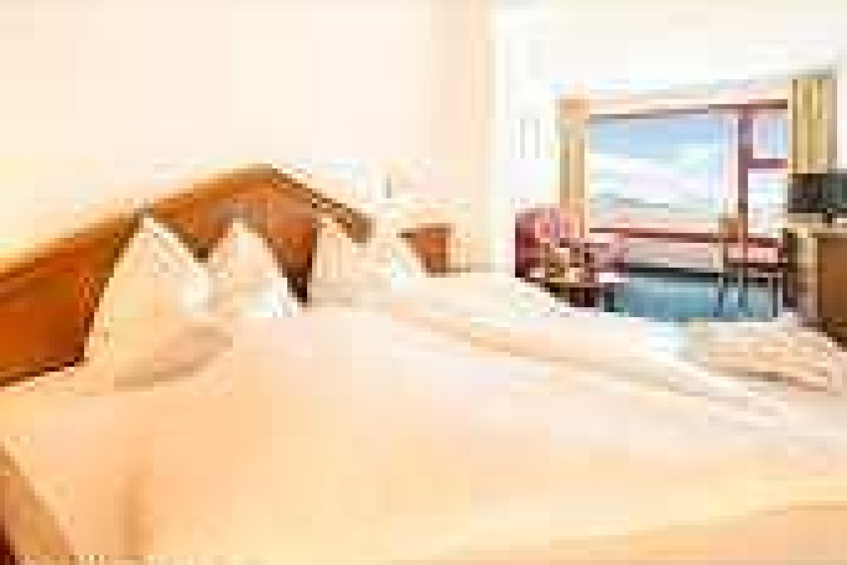 Glacier Hotel Grawand