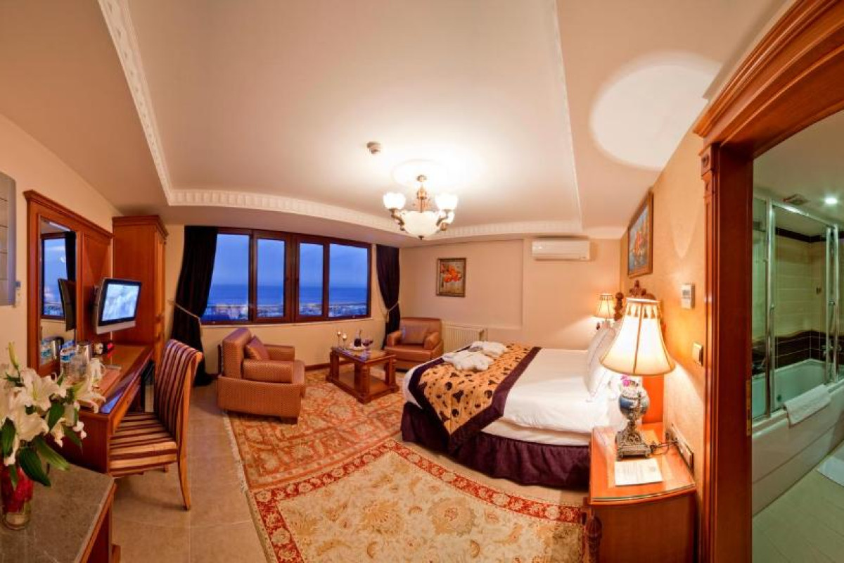 GLK Premier Acropol Suites And Spa