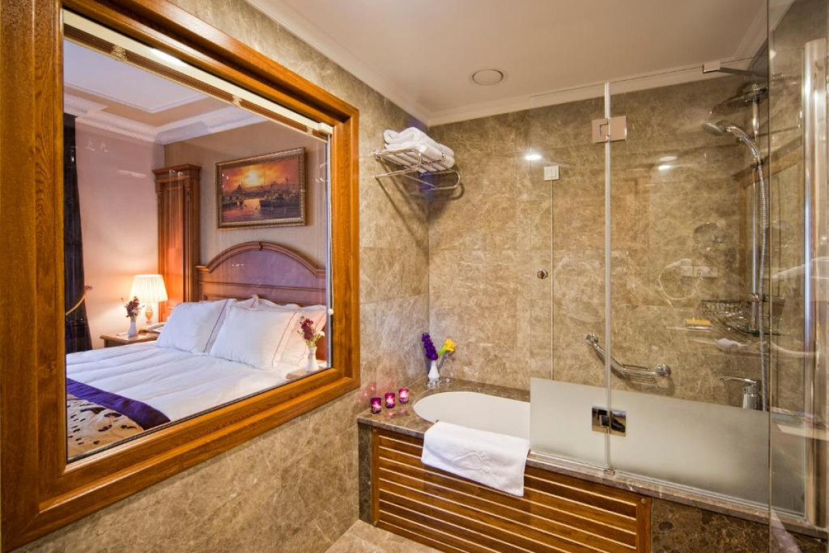 GLK Premier Acropol Suites And Spa