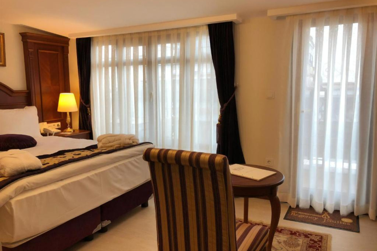 Glk Premier Regency Suites And Spa