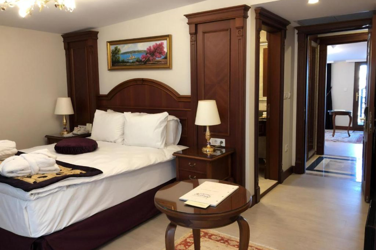 Glk Premier Regency Suites And Spa