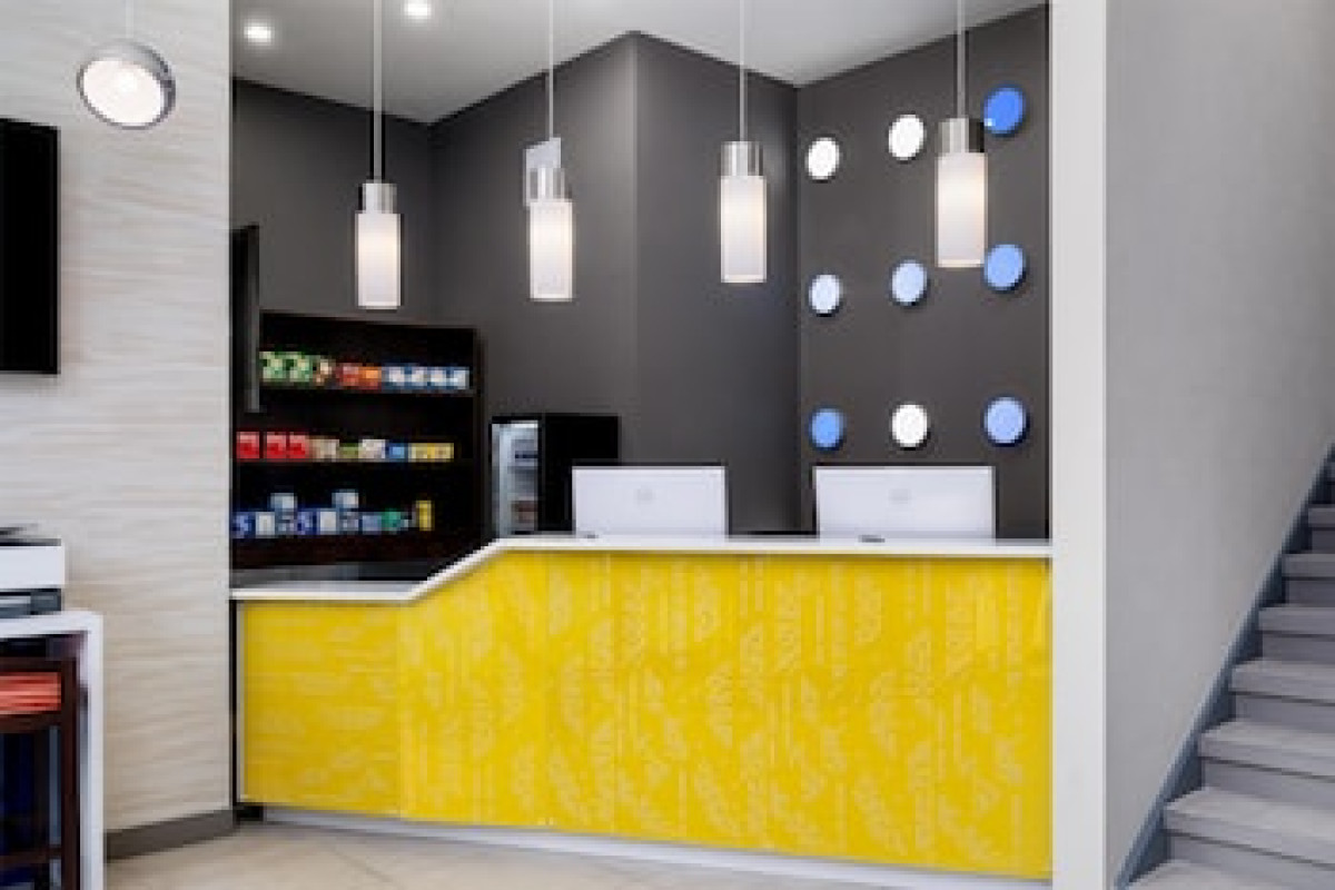 GLO BEST WESTERN BRONX NYC